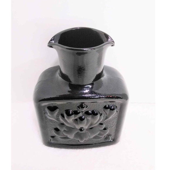 Tiaria Indiana Regal Double Spout Amethyst floral Water Juice Pitcher - Picture 2 of 3